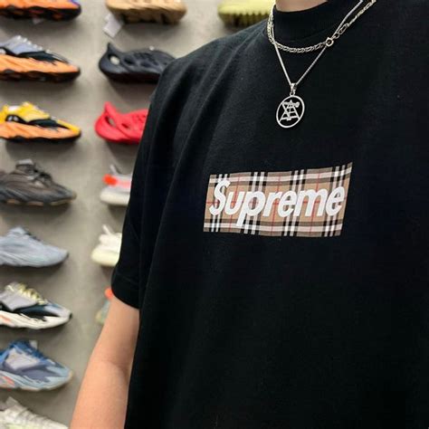 supreme burberry tee logo.